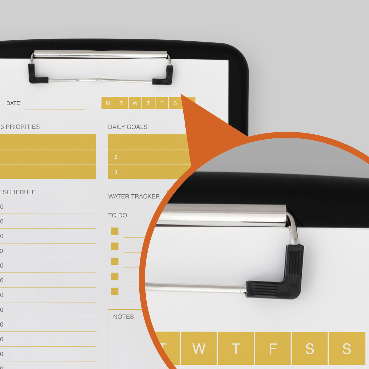 滑り止め付きクリップで、用紙をしっかり挟めます。