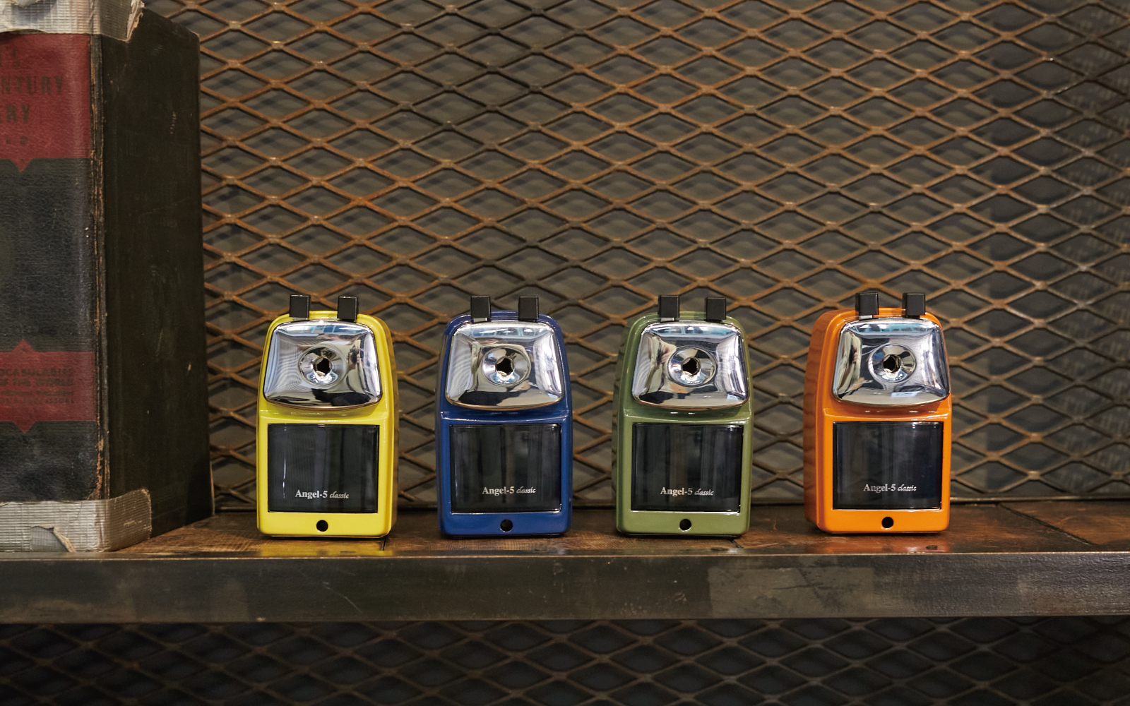 ポップなカラーラインナップ